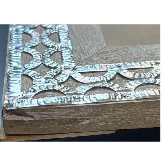 Distressed Wood Hammered Aluminum Picture Frame Rustic Farmhouse Cottage Core - Picture 3 of 5